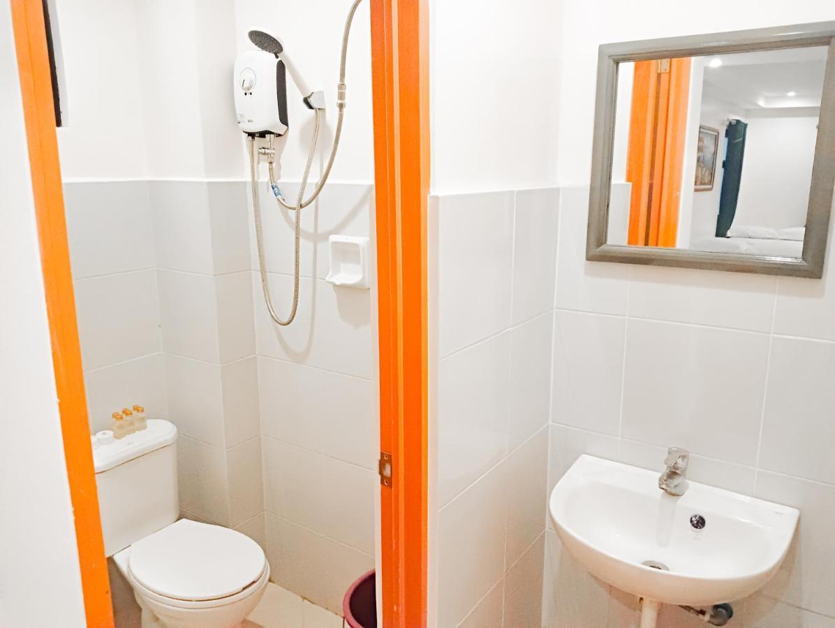 Island Inn Balabag  Экстерьер фото