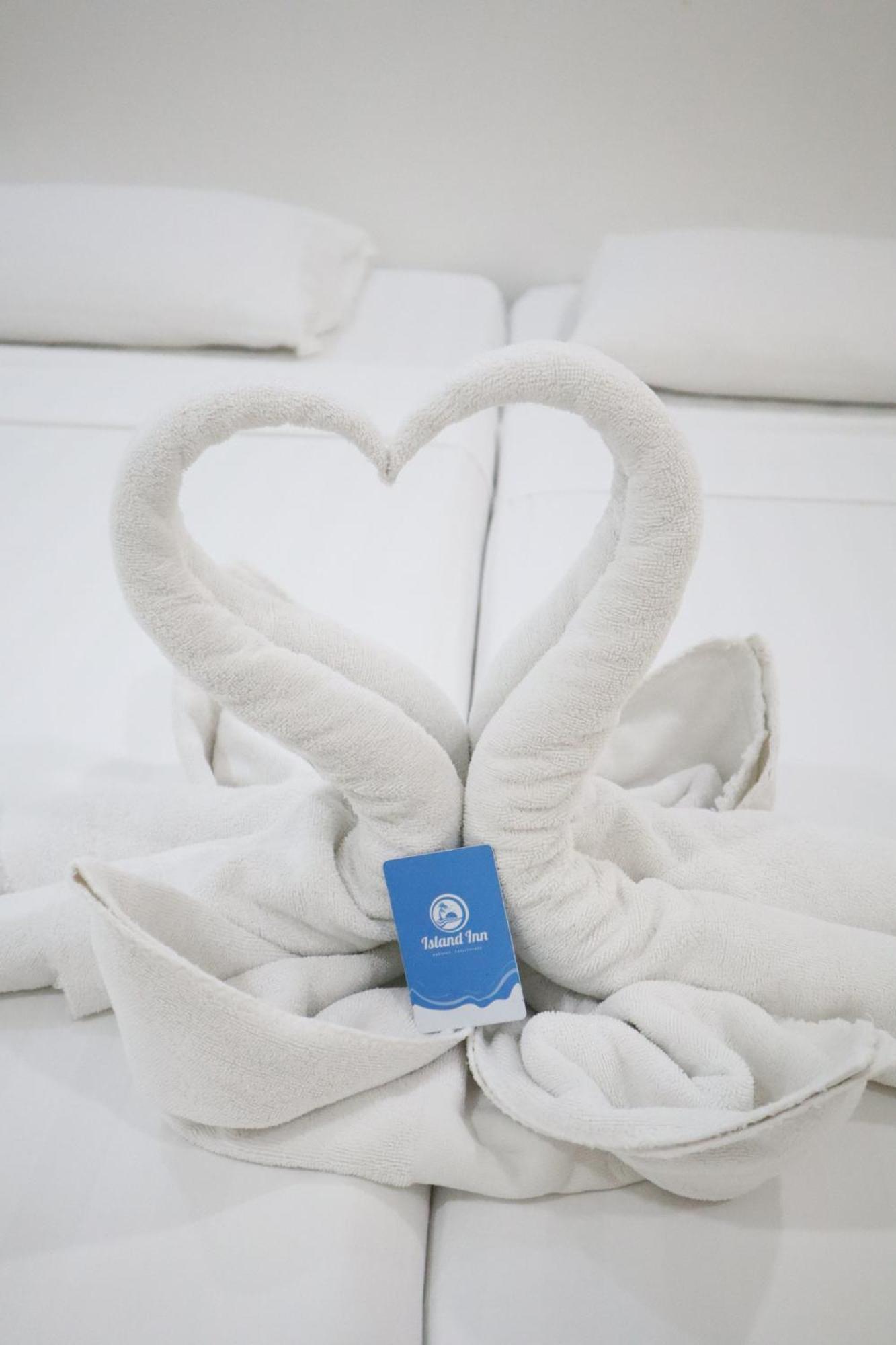 Island Inn Balabag  Экстерьер фото