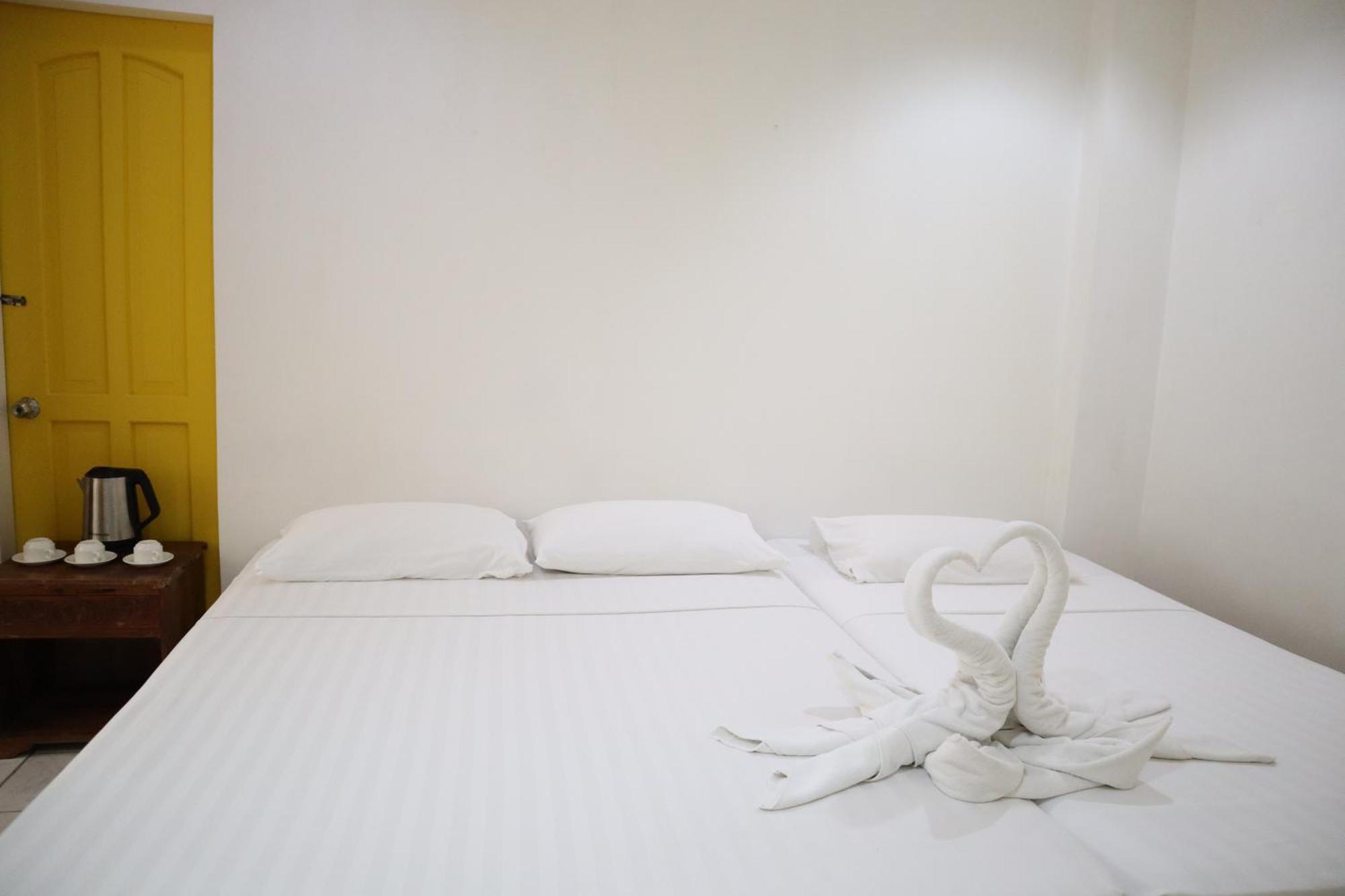 Island Inn Balabag  Экстерьер фото