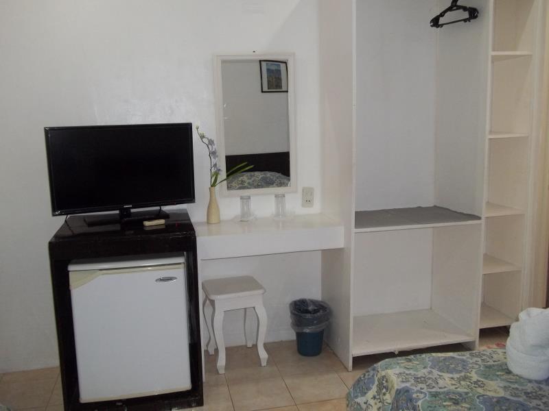 Island Inn Balabag  Экстерьер фото