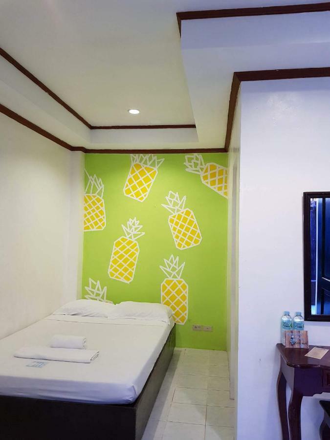 Island Inn Balabag  Экстерьер фото