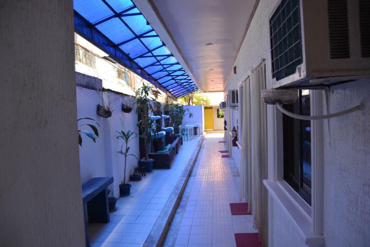 Island Inn Balabag  Экстерьер фото