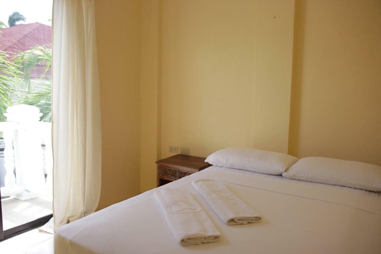 Island Inn Balabag  Экстерьер фото